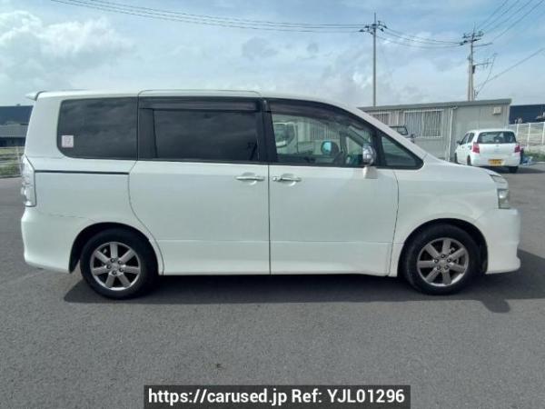 Used 2009 AT toyota voxy ZRR70W Image[7]