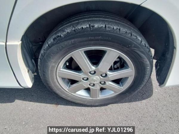 Used 2009 AT toyota voxy ZRR70W Image[32]