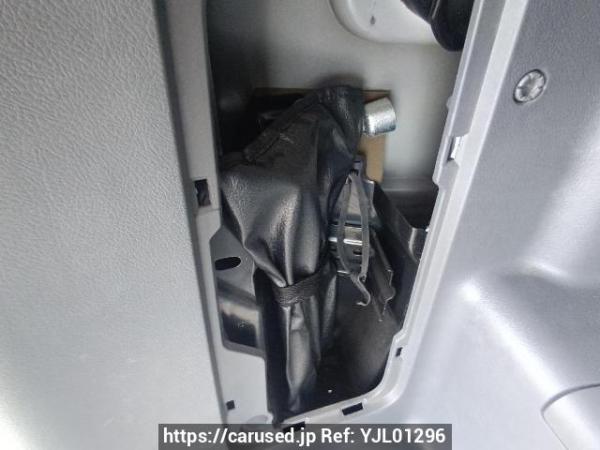 Used 2009 AT toyota voxy ZRR70W Image[44]