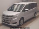Toyota Noah ZRR85G