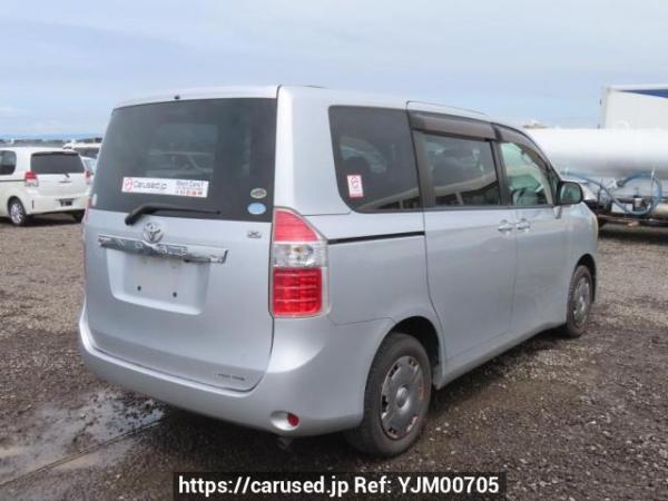 Used 2010 AT toyota noah ZRR70G Image[6]