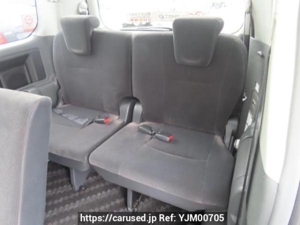 Used 2010 AT toyota noah ZRR70G Image[16]