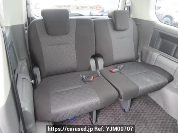 Used 2007 AT toyota noah ZRR70W Image[14]