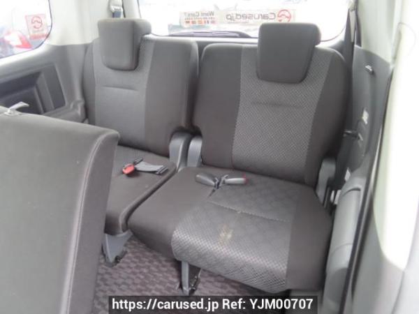 Used 2007 AT toyota noah ZRR70W Image[15]