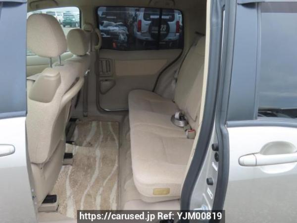 Used 2005 AT toyota raum NCZ20 Image[14]