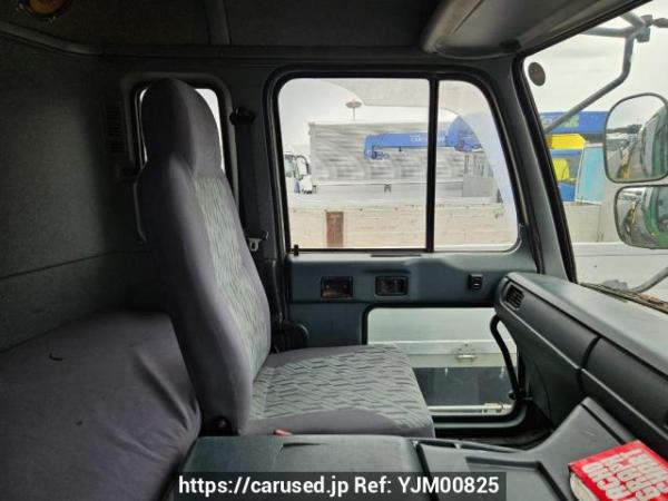 Used 2004 MT nissan ud CV27E Image[5]