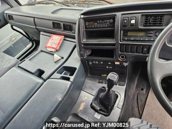 Used 2004 MT nissan ud CV27E Image[7]
