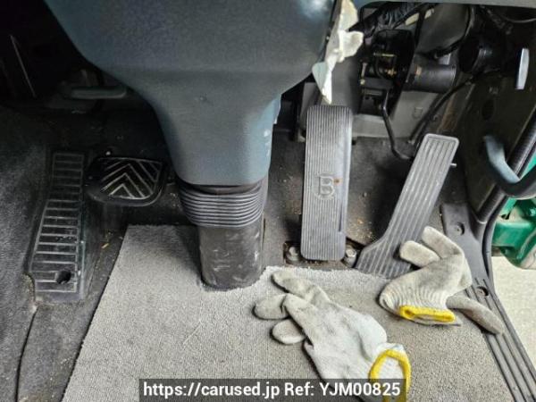 Used 2004 MT nissan ud CV27E Image[8]