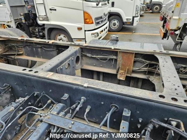 Used 2004 MT nissan ud CV27E Image[15]