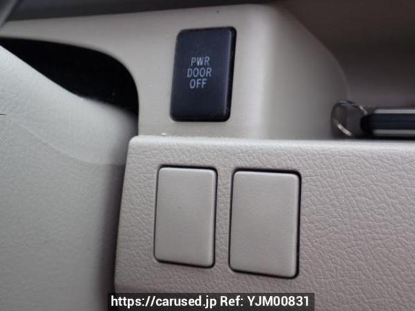 Used 2010 AT toyota noah ZRR70G Image[27]