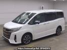 Toyota Noah ZRR85W