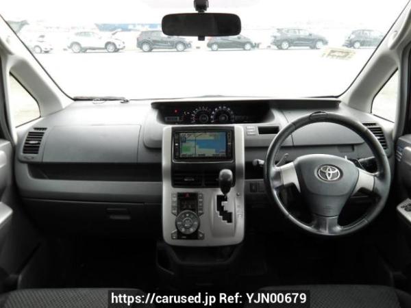 Used 2008 AT toyota noah ZRR70W Image[18]