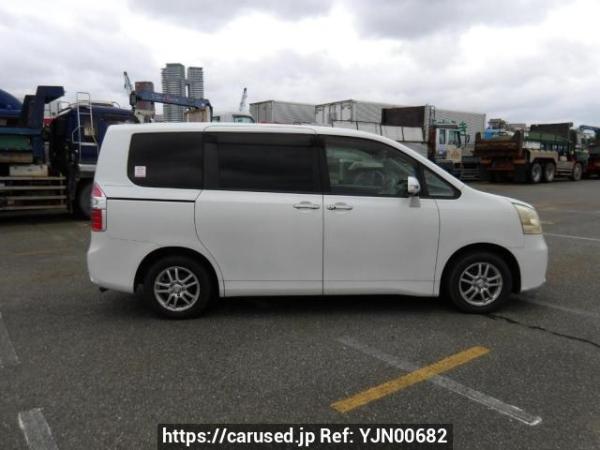 Used 2009 AT toyota noah ZRR70G Image[7]
