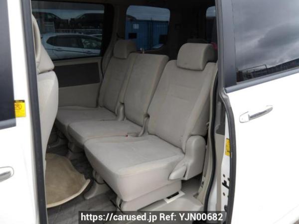 Used 2009 AT toyota noah ZRR70G Image[16]