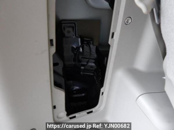 Used 2009 AT toyota noah ZRR70G Image[44]