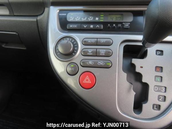 Used 2003 AT toyota wish ZNE10G Image[27]