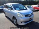 Toyota Noah ZRR70G