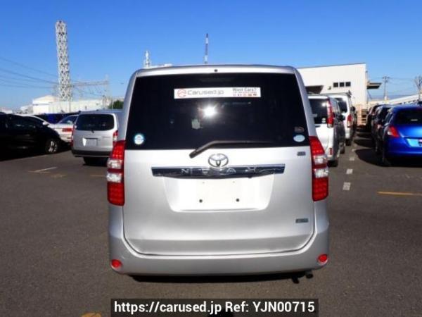 Used 2010 AT toyota noah ZRR70G Image[5]
