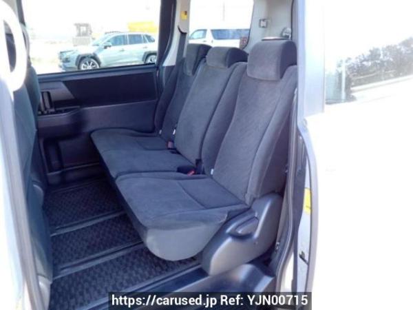 Used 2010 AT toyota noah ZRR70G Image[15]