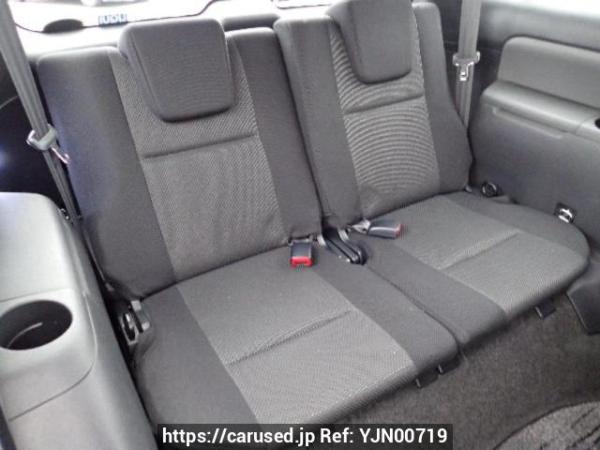 Used 2004 AT toyota wish ZNE10G Image[15]