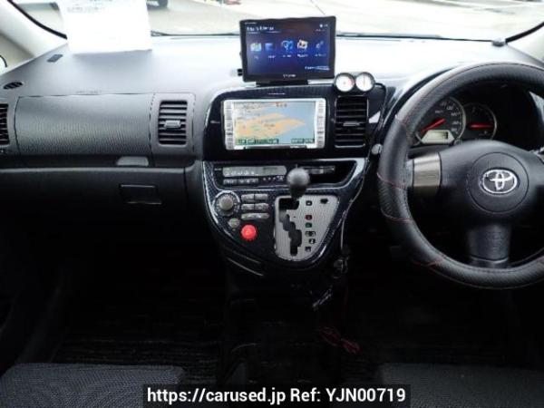 Used 2004 AT toyota wish ZNE10G Image[19]