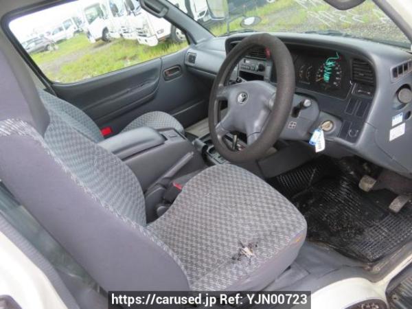 Used 2001 AT toyota hiace-wagon RZH111G Image[12]