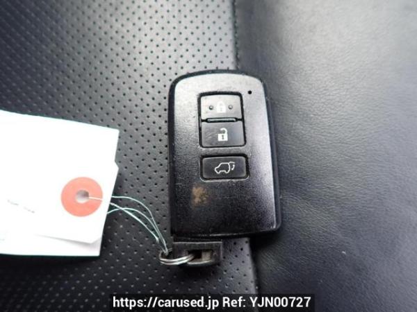 Used 2014 AT toyota harrier ZSU60W Image[26]