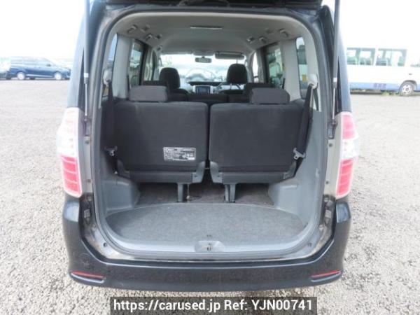 Used 2009 AT toyota noah ZRR70W Image[8]