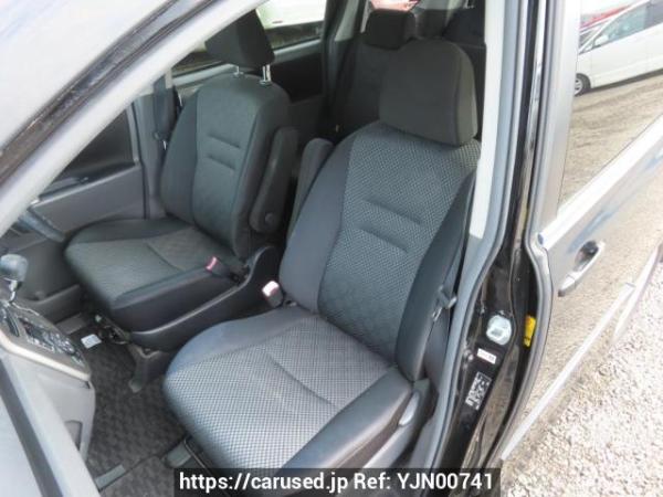 Used 2009 AT toyota noah ZRR70W Image[16]
