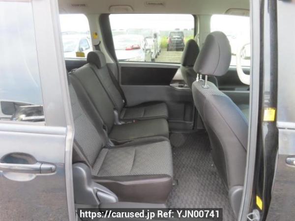 Used 2009 AT toyota noah ZRR70W Image[17]