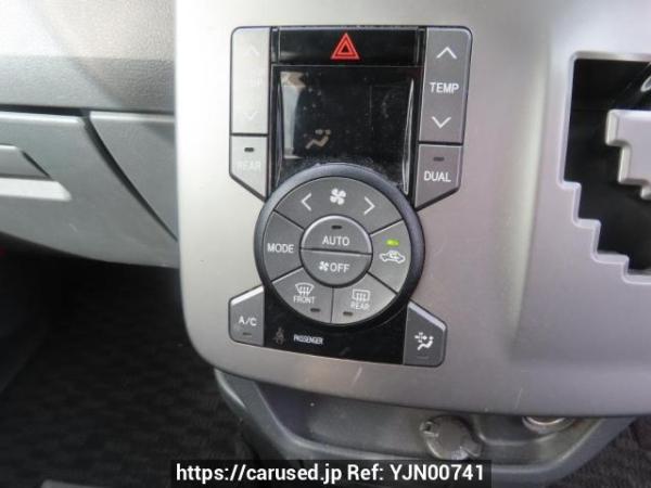 Used 2009 AT toyota noah ZRR70W Image[29]