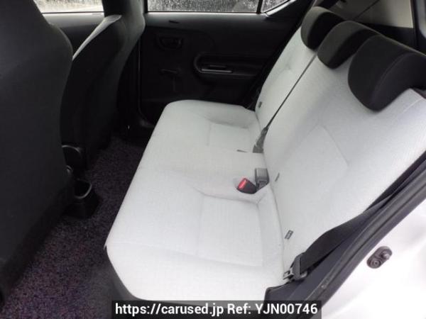 Used 2017 AT toyota aqua NHP10 Image[27]