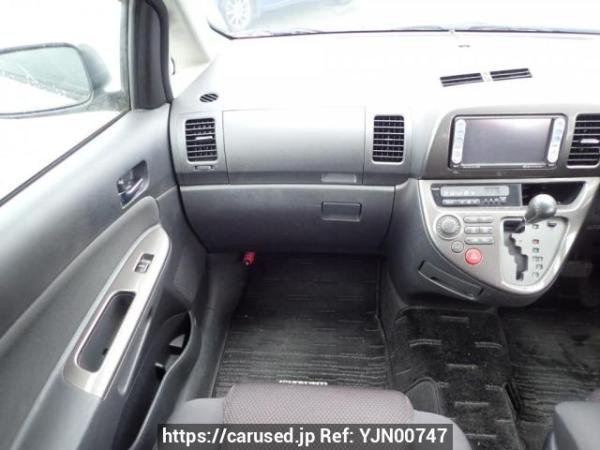 Used 2005 AT toyota wish ZNE10G Image[23]