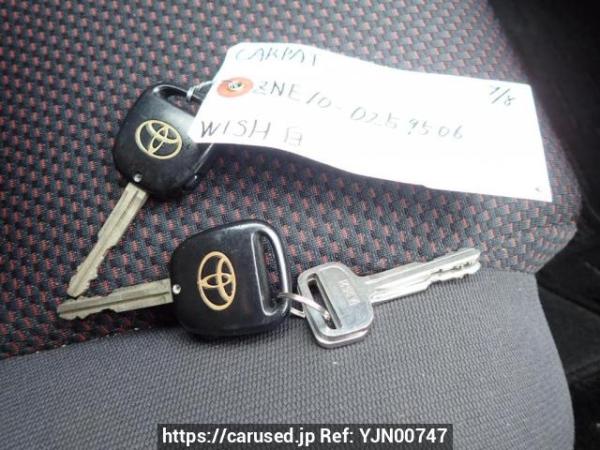 Used 2005 AT toyota wish ZNE10G Image[31]
