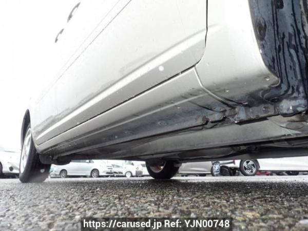 Used 2004 AT toyota raum NCZ20 Image[38]
