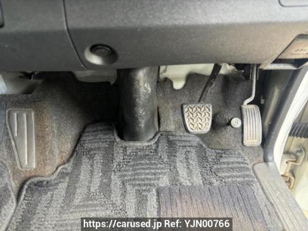 Used 2006 AT toyota hiace-van KDH205K Image[12]