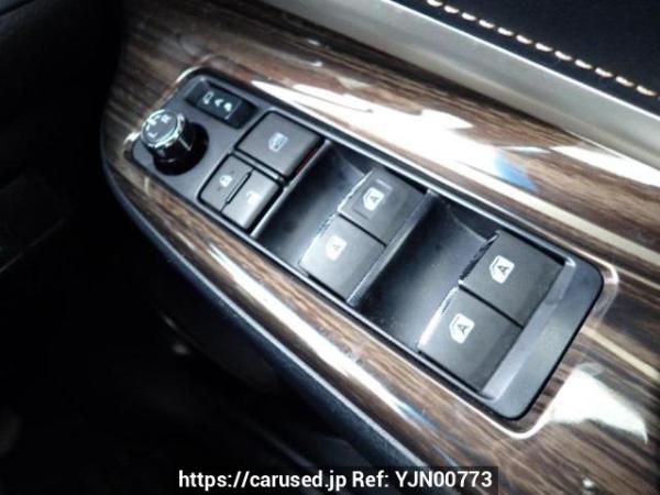 Used 2014 AT toyota harrier ZSU60W Image[28]