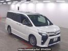 Toyota Voxy ZWR80W