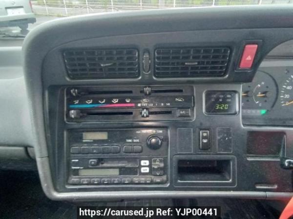 Used 2003 AT toyota hiace-van TRH112V Image[18]