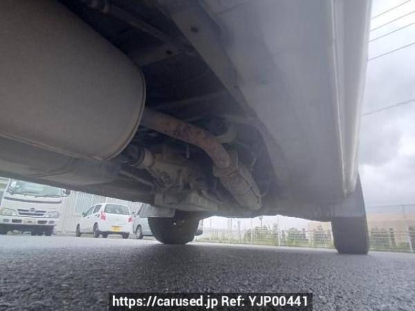 Used 2003 AT toyota hiace-van TRH112V Image[33]