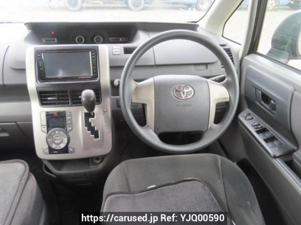 Used 2007 AT toyota noah ZRR70G Image[25]