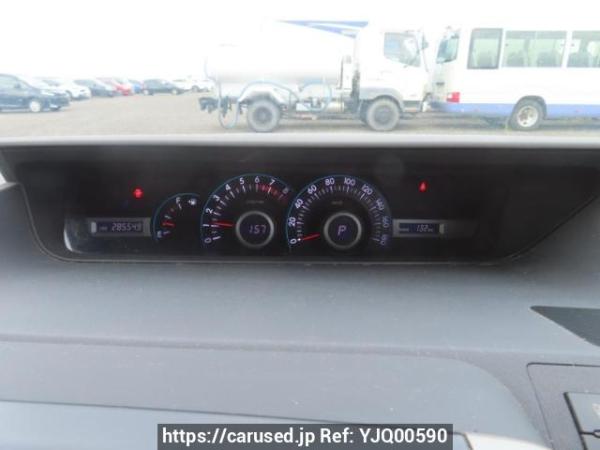 Used 2007 AT toyota noah ZRR70G Image[26]