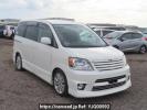 Toyota Noah AZR60G