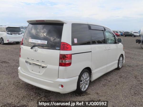 Used 2003 AT toyota noah AZR60G Image[6]