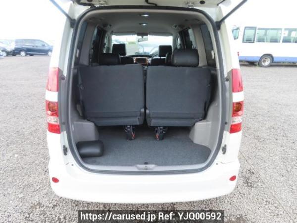 Used 2003 AT toyota noah AZR60G Image[8]