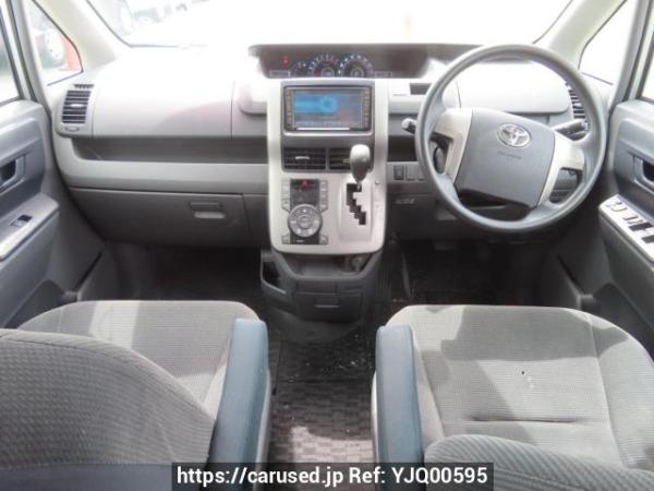 Used 2008 AT toyota noah ZRR70G Image[23]