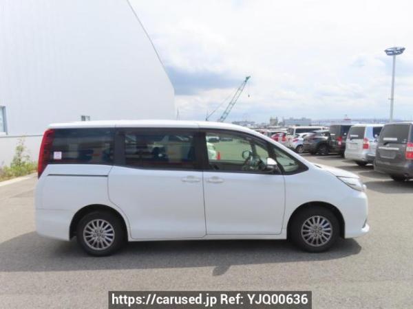 Used 2016 AT toyota noah ZRR80G Image[7]