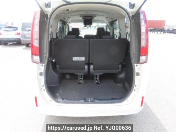 Used 2016 AT toyota noah ZRR80G Image[8]