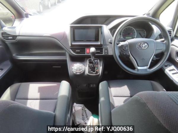 Used 2016 AT toyota noah ZRR80G Image[23]