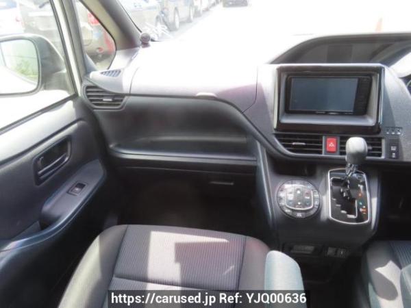 Used 2016 AT toyota noah ZRR80G Image[24]